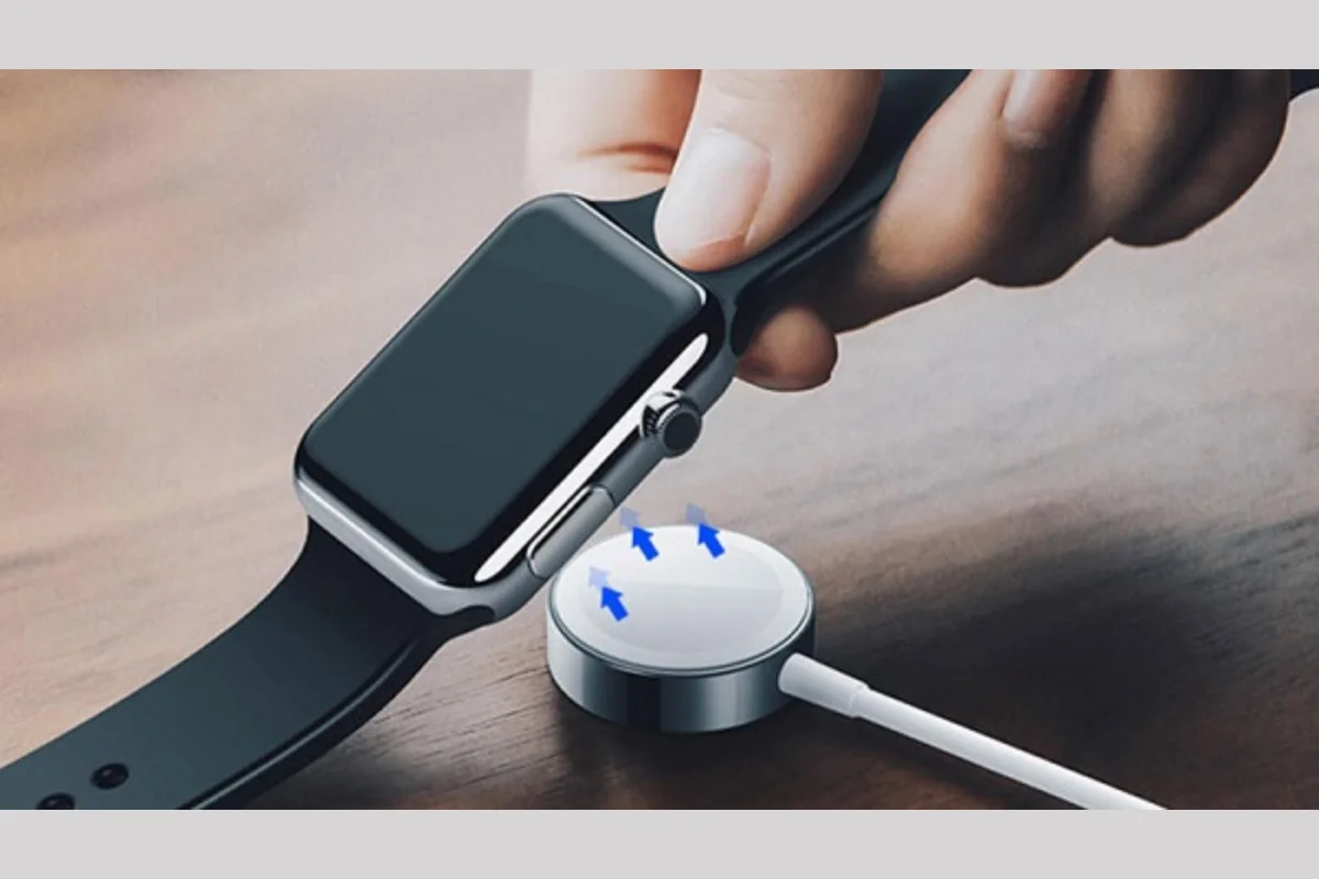 Hướng dẫn sạc với cáp sạc Apple Watch